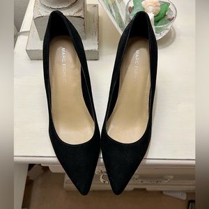 Marc Fisher gorgeous Black Suede Pumps with block-type heel-worn once! Sz 5.5